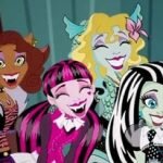 Игра Для девочек школа монстров Хай