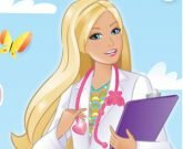 Игра Барби стала доктором