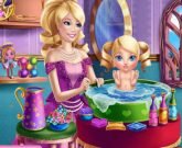Игра Барби стала мамой
